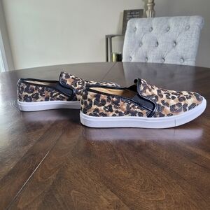 Slip-On Women's Leopard Print Casual Sneakers by Steve Madden.  Size 8